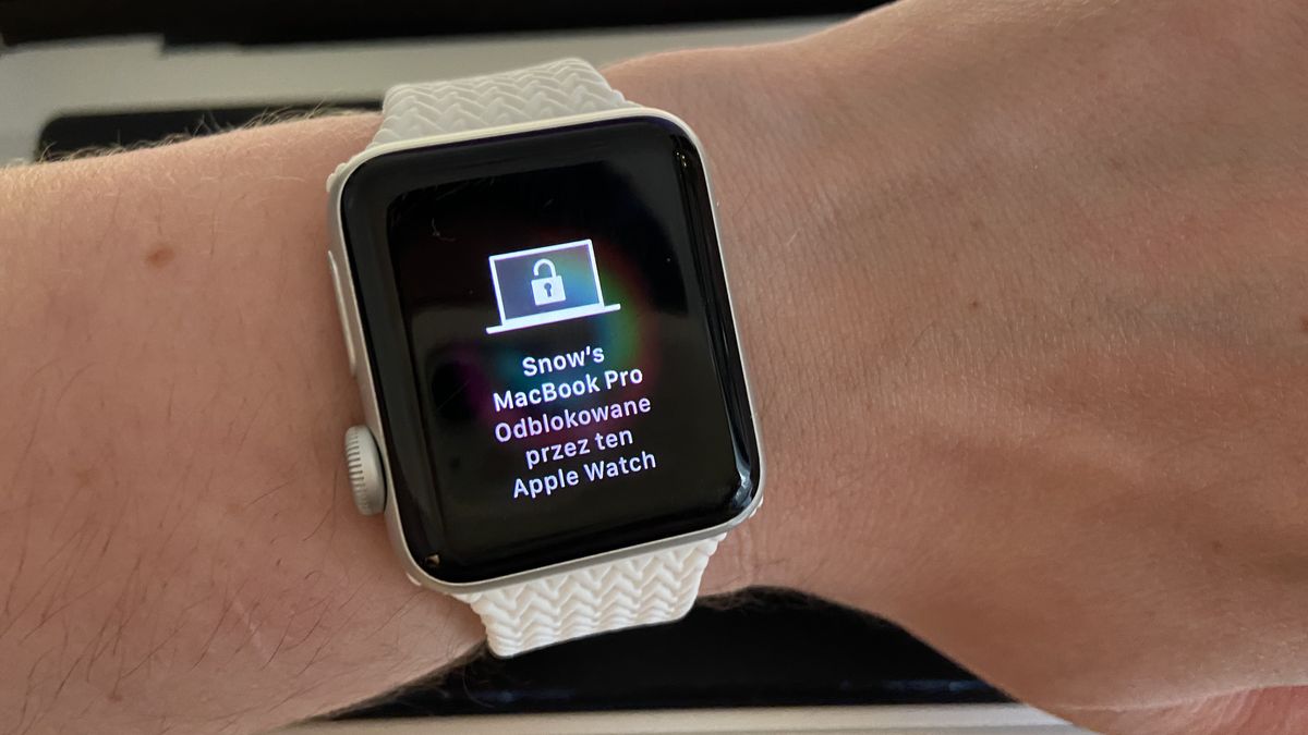 Odblokowywanie MacBooka Pro za pomocą Apple Watcha