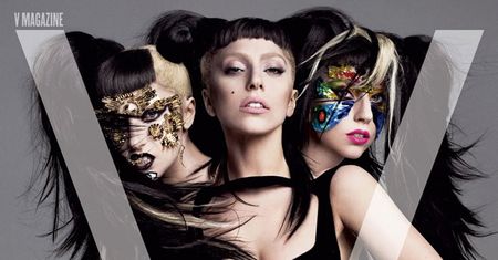 Lady Gaga Z TRZEMA GŁOWAMI!