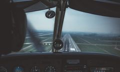 O włos od tragedii. Pilot zemdlał podczas lotu z Barcelony