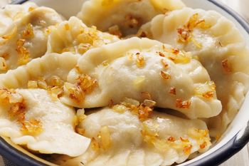 Do pierogów upycham mało lubiane kąski. Rodzina zajada, aż się trzęsą uszy