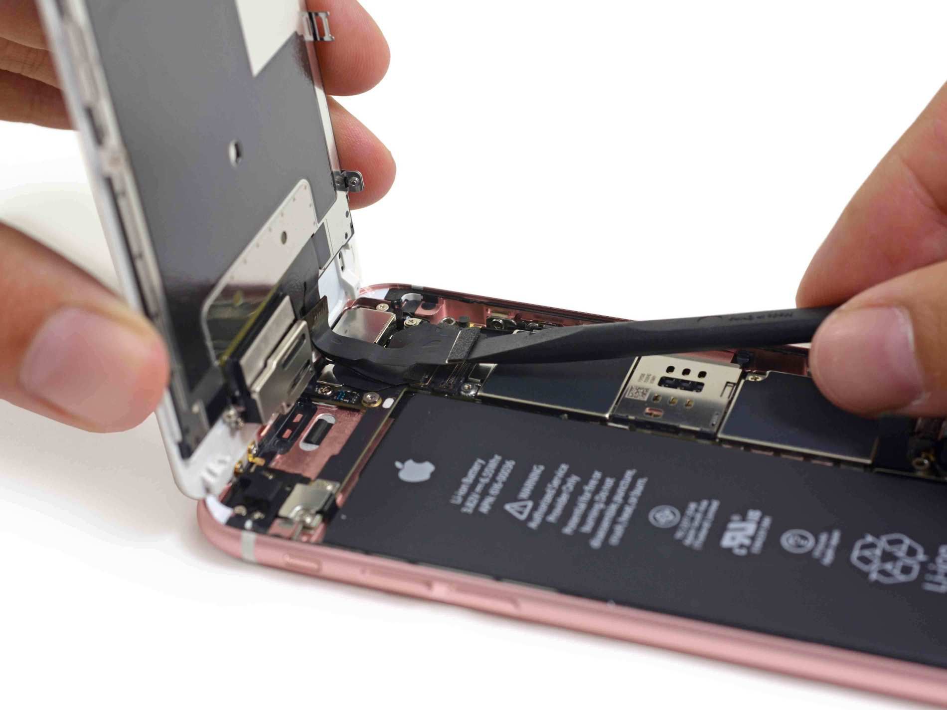 Czy iPhone 6s jest łatwiejszy w naprawie niż flagowce Samsunga, LG oraz HTC? 10