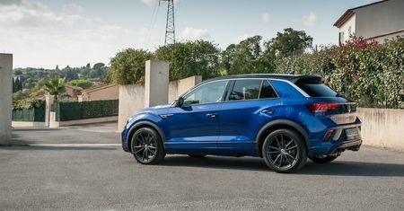 Volkswagen T-Roc R przejmuje pozycję lidera, ale nie zaskakuje przy pierwszym kontakcie