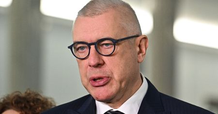 Giertych nie ma wątpliwości. "Wąsik z Kamińskim powinni pojawić się w Sejmie"