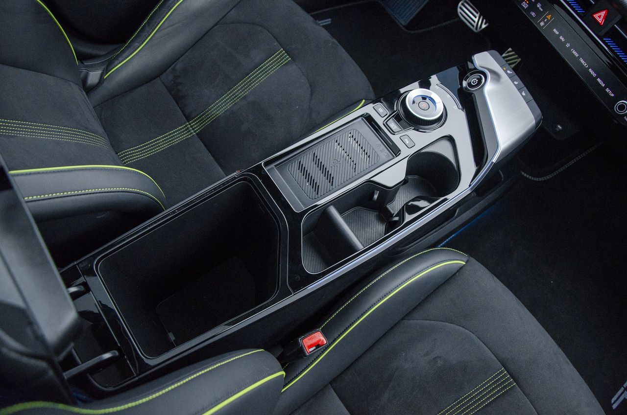 Kia EV6 GT jest niesamowicie przemyślana pod kątem funkcjonalności