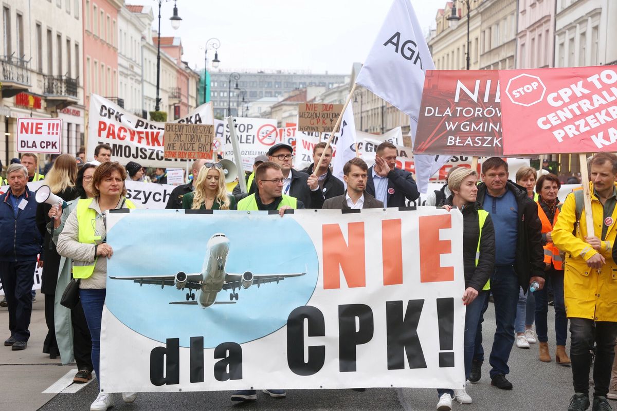 Ogolnopolski protest przeciw CPK z udziałem działaczy Agrounii.