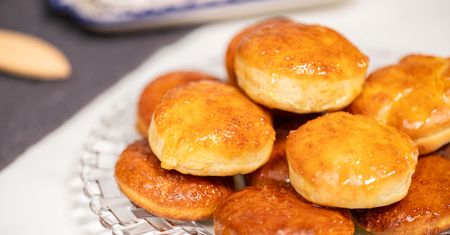 Bombolki z miodem i masłem podbiją twoje podniebienie. Ten podhalański przepis to hit