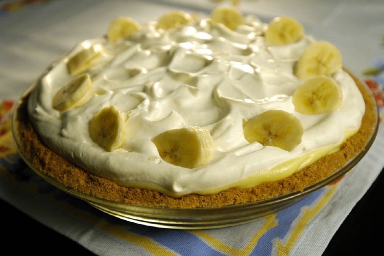 Ciasto bananowe bez pieczenia. Deser w 15 minut