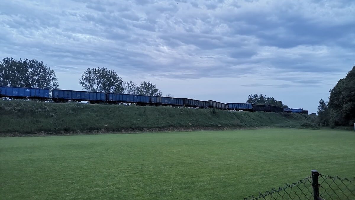 Wykolejenie wagonów pociągu towarowego w Ciecierzynie pod Lublinem