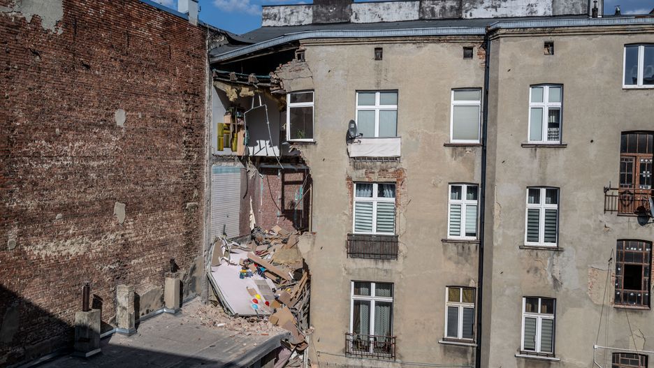 miejsce katastrofy budowlanej
Grzegorz Micha�owski
budowa tunelu kolejowego, budynek, katastofa budowlana, rozbi�rka, w �odzi, zawalenie budynku, zawalenie kamienicy, zawalenie stropu