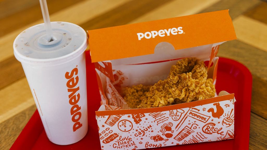 KFC będzie miał konkurenta w Polsce. Szukają pracowników