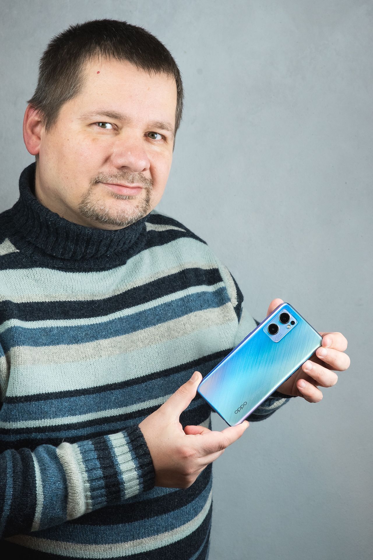 Telefon przez kilka dni użytkował Karol, a potem Tomasz. Każdy z nas wybrał jedną szczególnie przypadającą mu do gustu funkcję i opisał jej działanie.