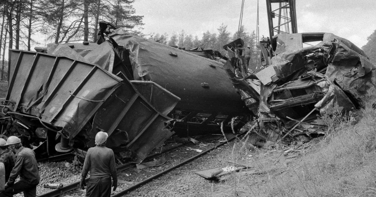 Zmarł, ale jego telefon dzwonił dalej. Niewyjaśniona historia