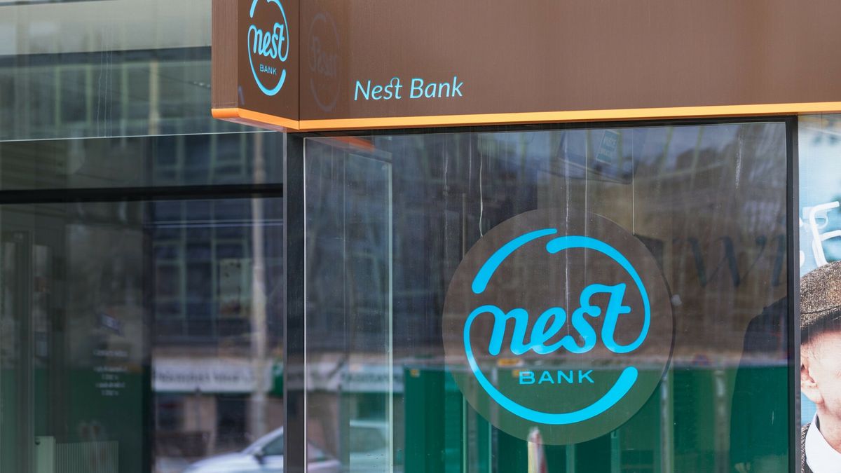 Oszuści atakują Nest Bank.