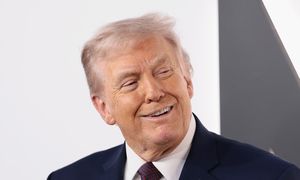 Ceny ropy spadają. Zadziałały słowa Trumpa w sprawie Iranu