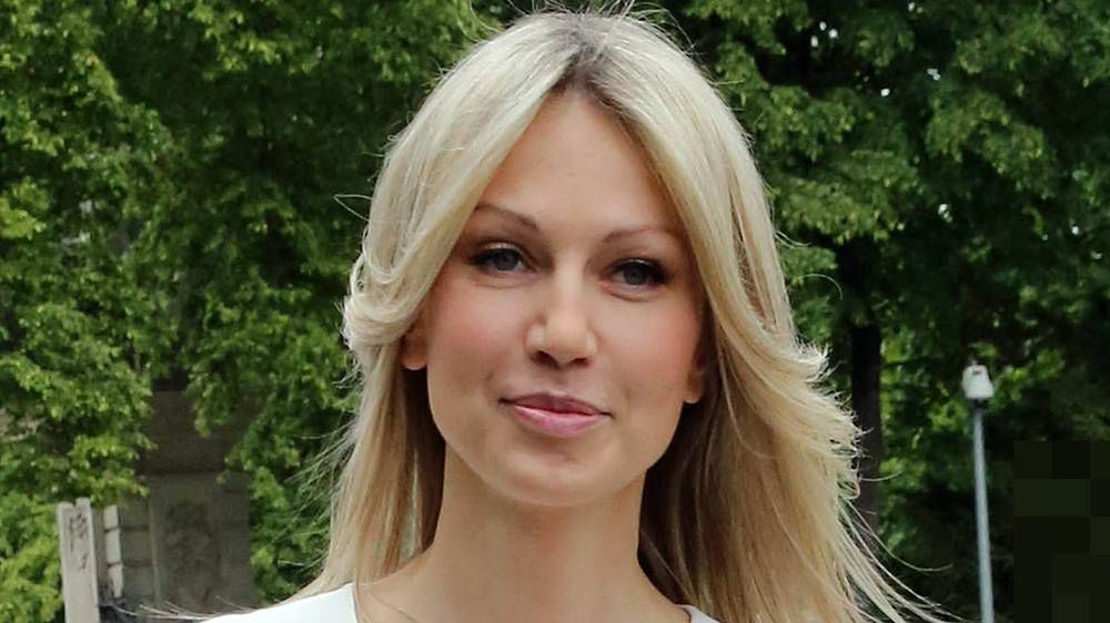 Magdalena Ogórek w kreacji La Manii
Fot. ons