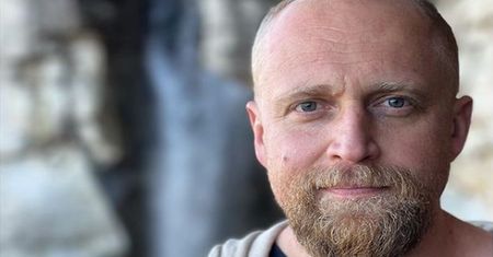 Adamczyk skromny nie jest. Chwali się amerykańskim sukcesem