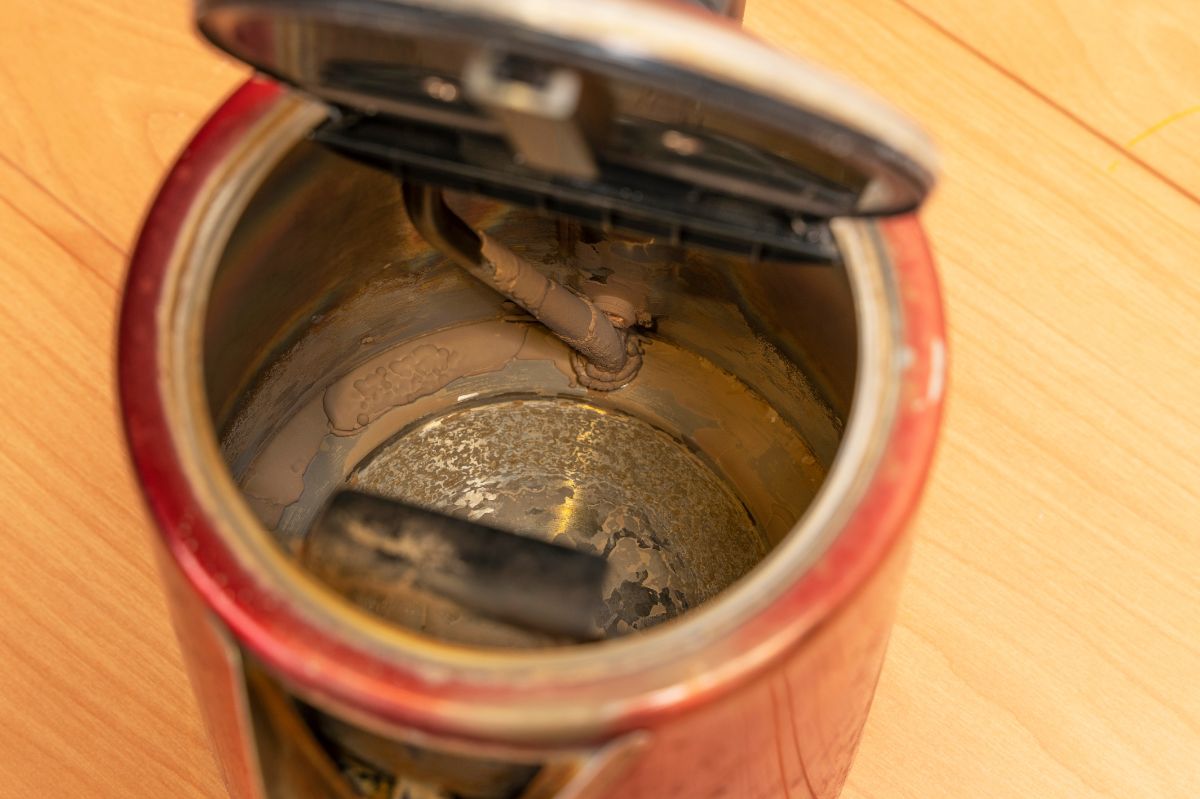 Revolutionize kettle cleaning. From Coke boils to potato peels