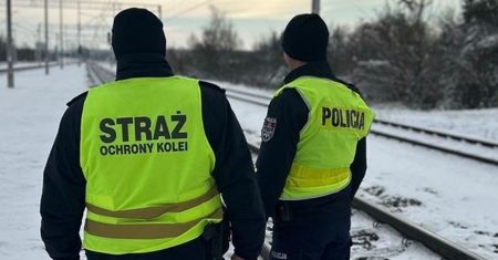Uszkodzenie na torach kolejowych. "Było oznaczone symbolem"