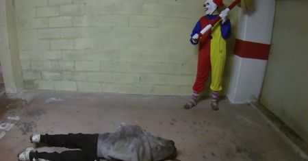 Zobacz reakcje ludzi na... KLAUNA-MORDERCĘ!