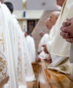 Kościół podał dane za 2024 rok. Coraz mniej księży i przyjętych bierzmowań