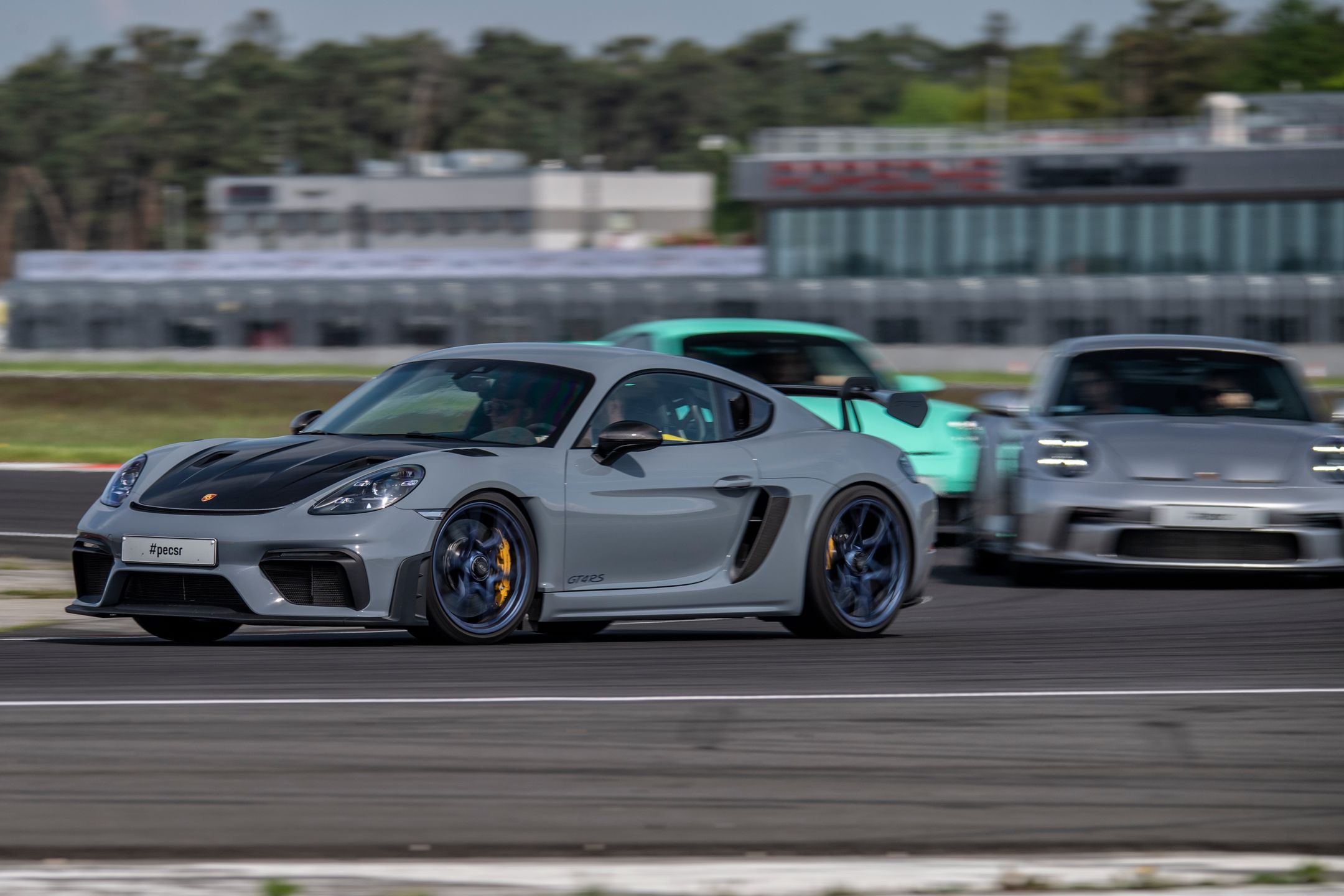 Porsche 718 Cayman GT4 RS