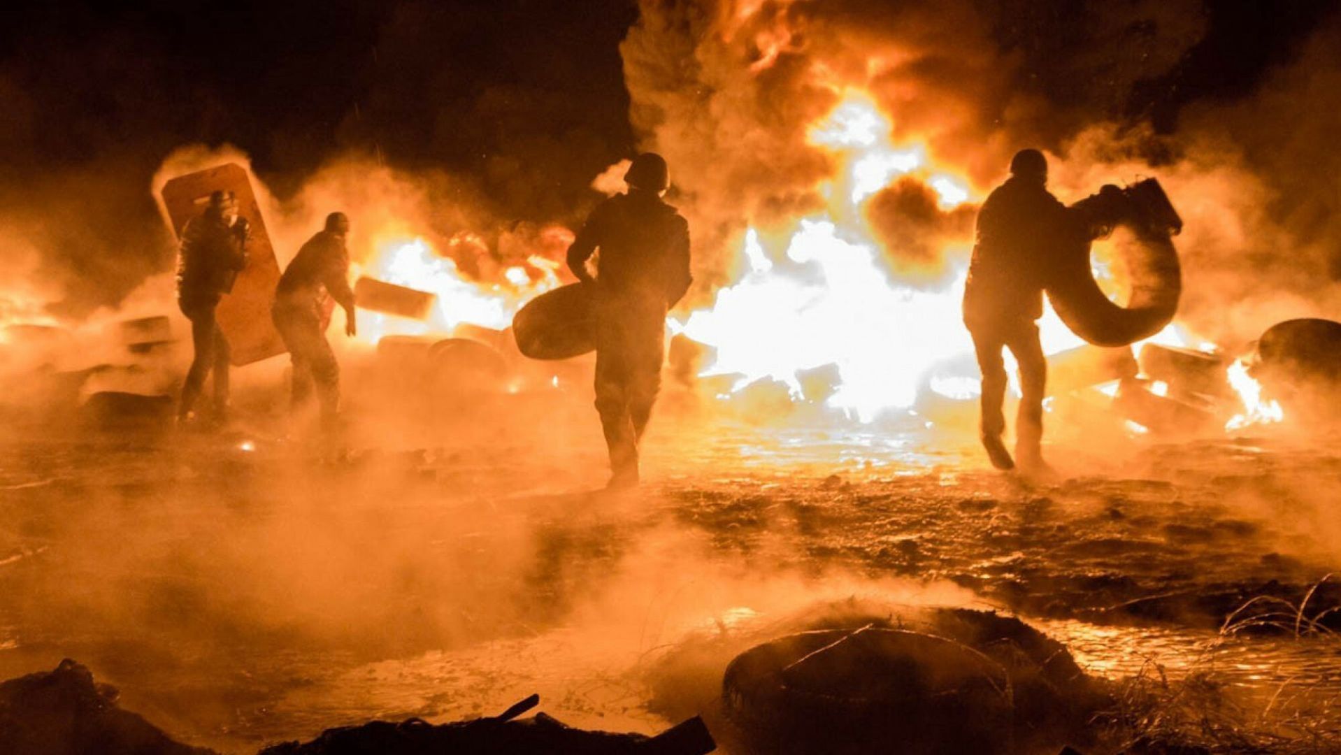 Starcie protestujących z oddziałami Berkutu. "Gdyby nie akcje pacyfikacyjne i ofensywy Berkutu, Samoobrona Majdanu nigdy nie osiągnęłaby dojrzałości"