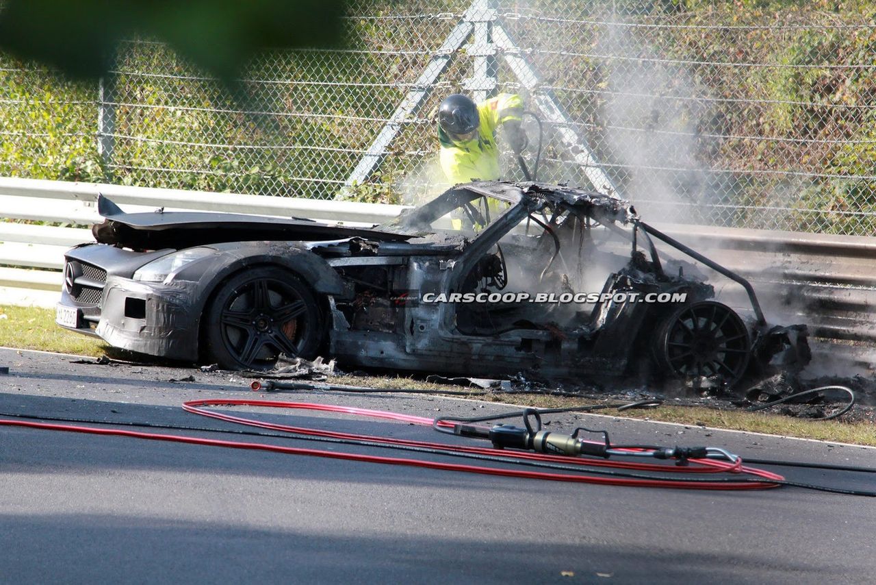 Mercedes-Benz SLS AMG Black Series - gorący towar