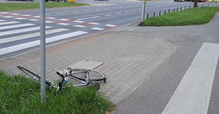 Awantura w Warszawie. Kazał strażnikom oddawać honory wojskowe