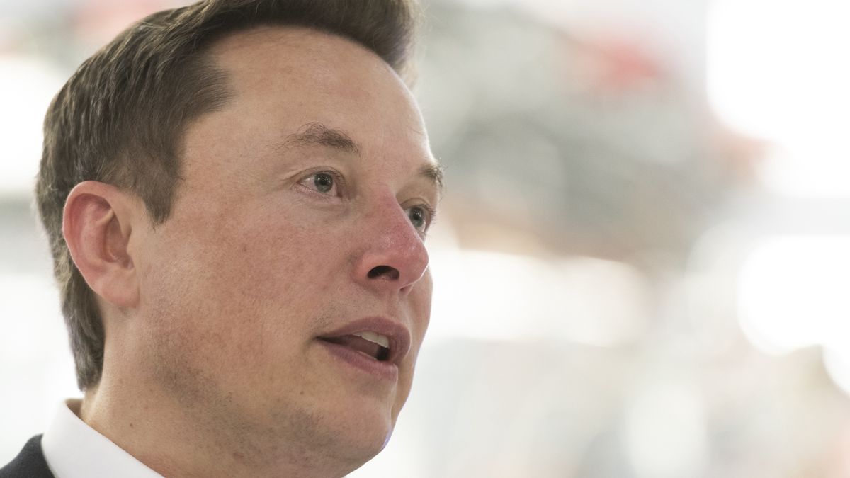 Elon Musk ponownie na językach. Rakieta SpaceX eksplodowała przy lądowaniu