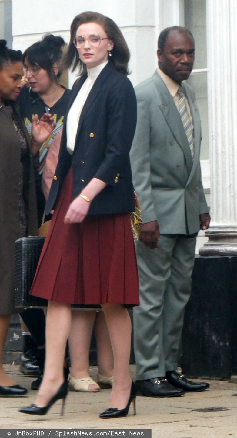 Sophie Turner na planie serialu "Joan"
