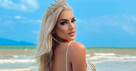 Dumna Caroline Derpieński prezentuje się w NATURALNYM wydaniu. "Zdjęłam rzęsy. Nie mam makijażu i FaceApp"