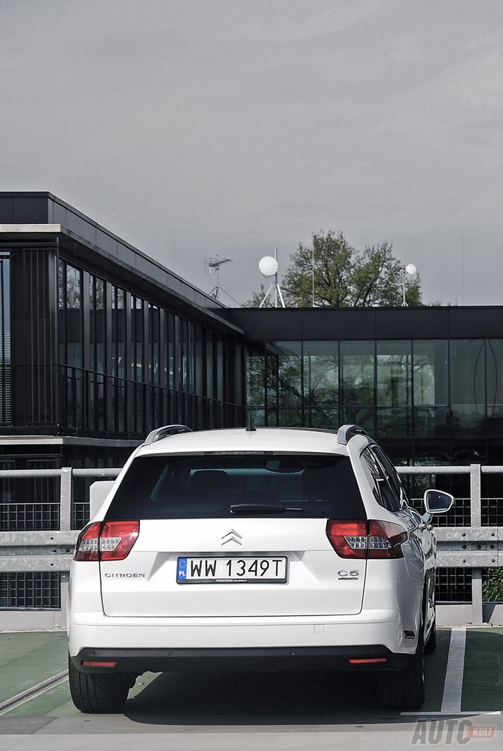 Citroen C5 Tourer vs. Ford Mondeo Kombi