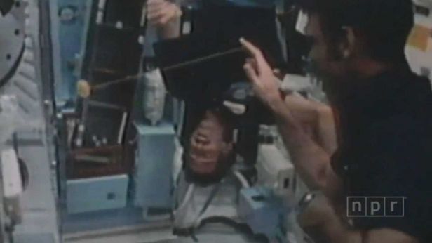 Wyprawa w kosmos to świetna zabawa! [wideo] 1