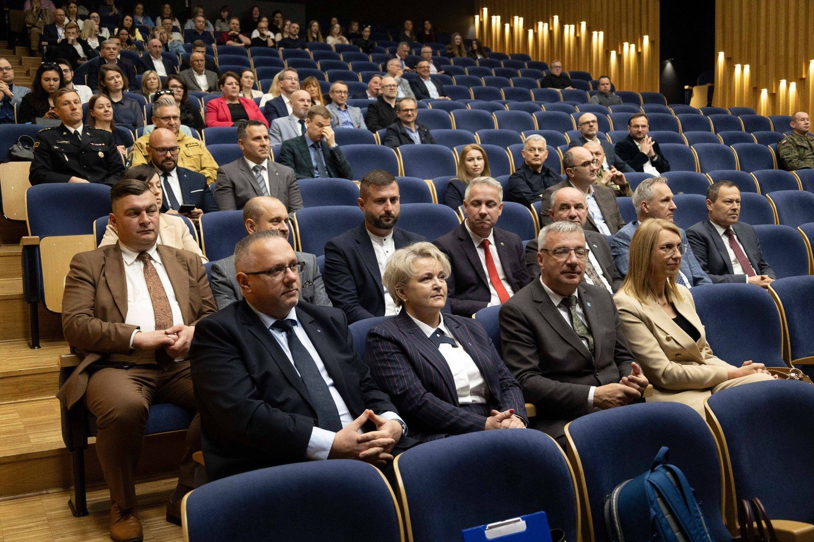 Samorządowcy z Aglomeracji Rzeszowskiej apelują do Donalda Tuska o przyznanie dodatkowych pieniędzy na inwestycje poprawiające bezpieczeństwo mieszkańców