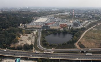 Opuszczony Park Leśny Bonarka w Krakowie. Miasto zapowiada odnowę enklawy i budowę ścieżki rowerowej