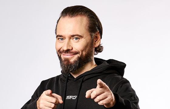 Nie tylko Krzyśki. Krzysztof Stanowski reklamuje sponsora Kanału Zero