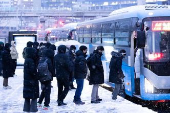 Dwa razy wyższe rachunki za gaz. "Zmniejszają ogrzewanie i śpią w namiotach"