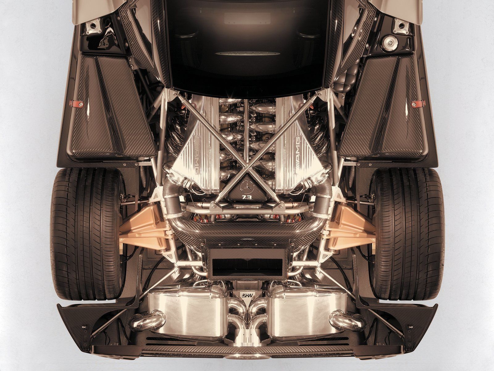Jednostka AMG M297 w Pagani Zondzie F (2005) (fot. Pagani Automobili)