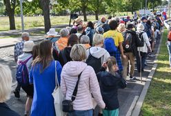 Tłum idzie przez Polskę. "Teraz jest nas trzy razy więcej"