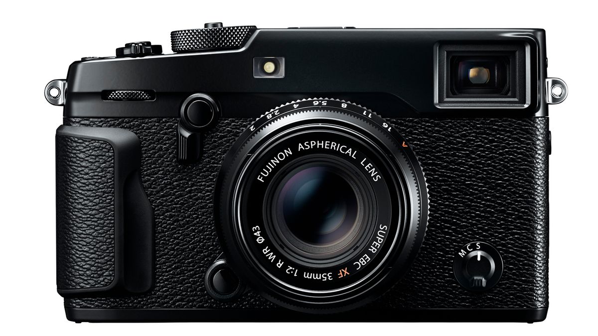 Fujifilm X-Pro2 – flagowy bezlusterkowiec z matrycą 24 Mpix, hybrydowym wizjerem i szybkim AF 1