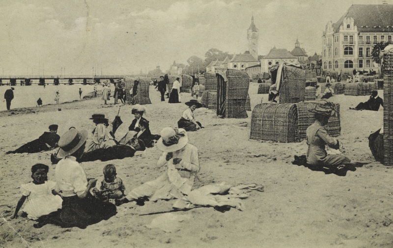 Plażowanie w Sopocie ok. 1911 r.