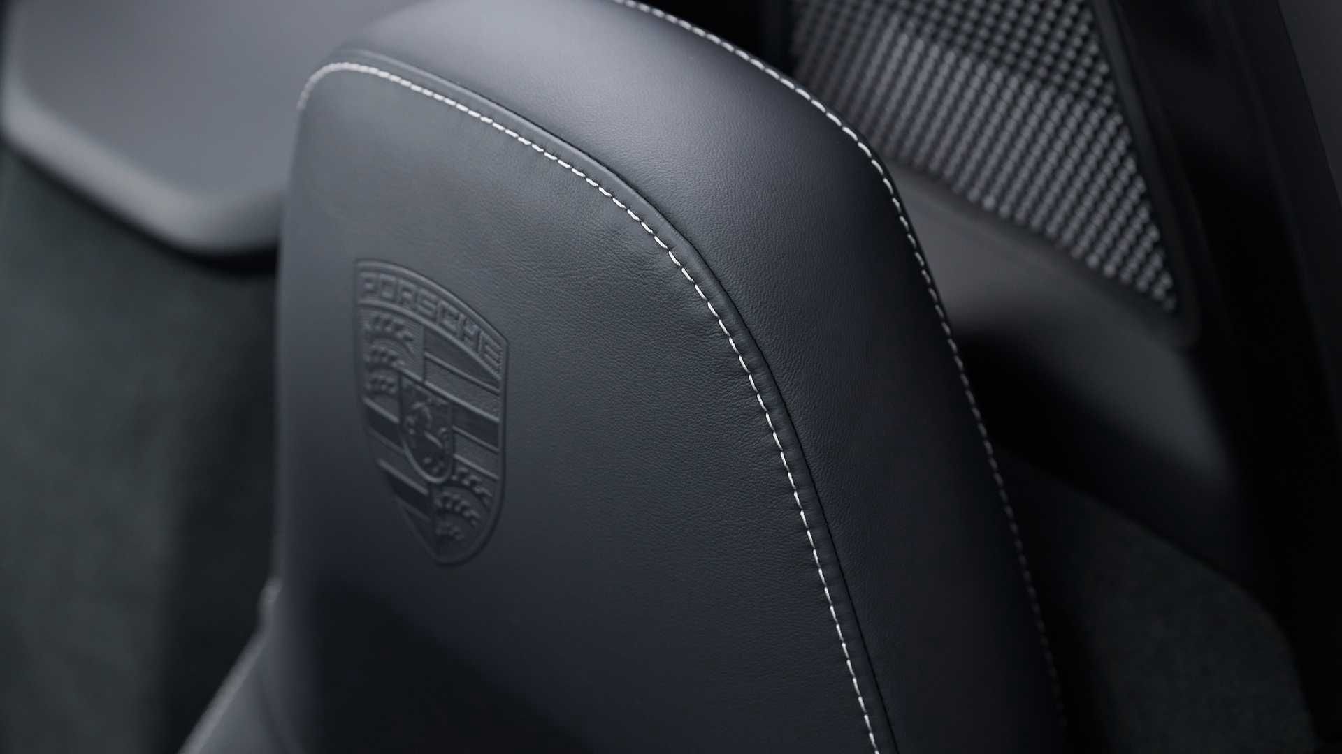Porsche 718 Style Edition