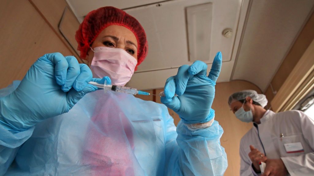 WHO mówi o paszportach szczepionkowych