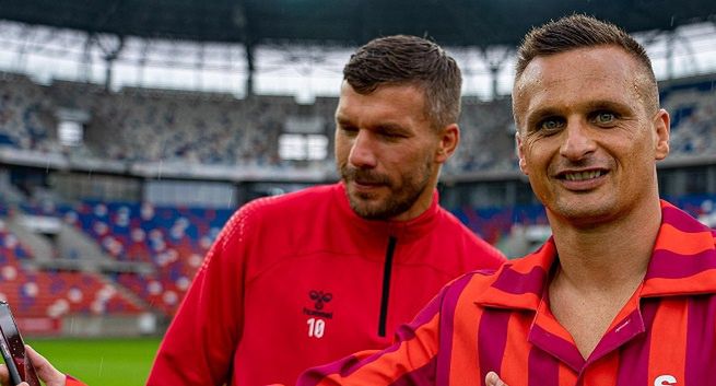 Sławomir Peszko gwiazdą kampanii bukmachera Superbet. Debiut Adama Kornackiego