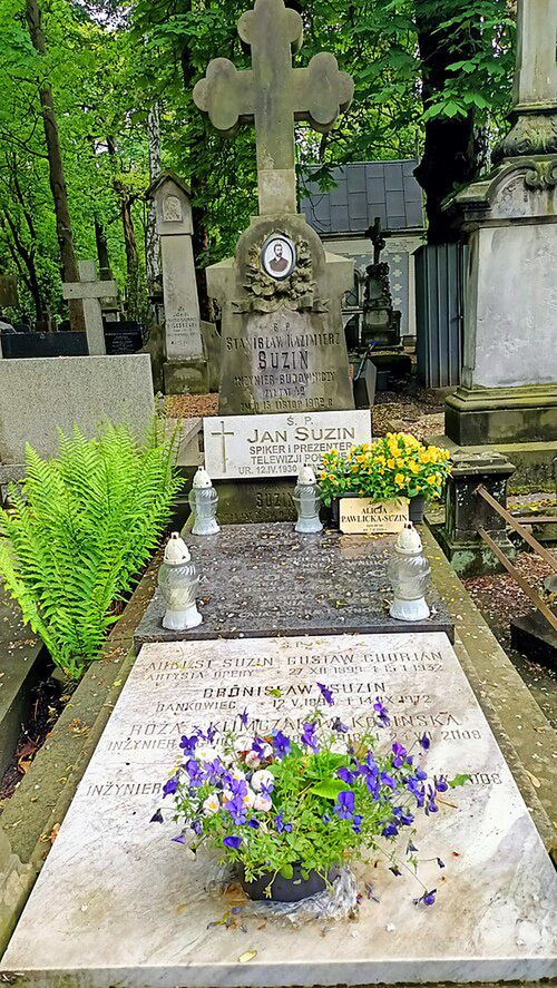 Grób Jana Suzina i jego żony Alicji Pawlickiej