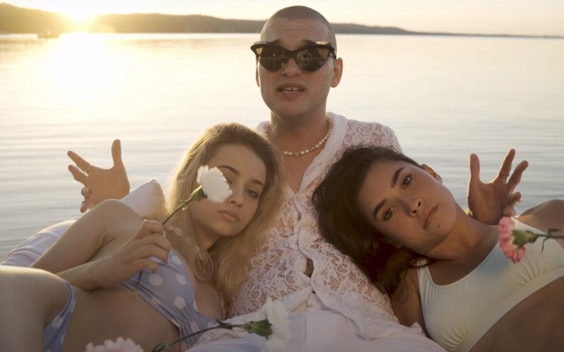 Wac Toja w klipie "Jestem na tak!"