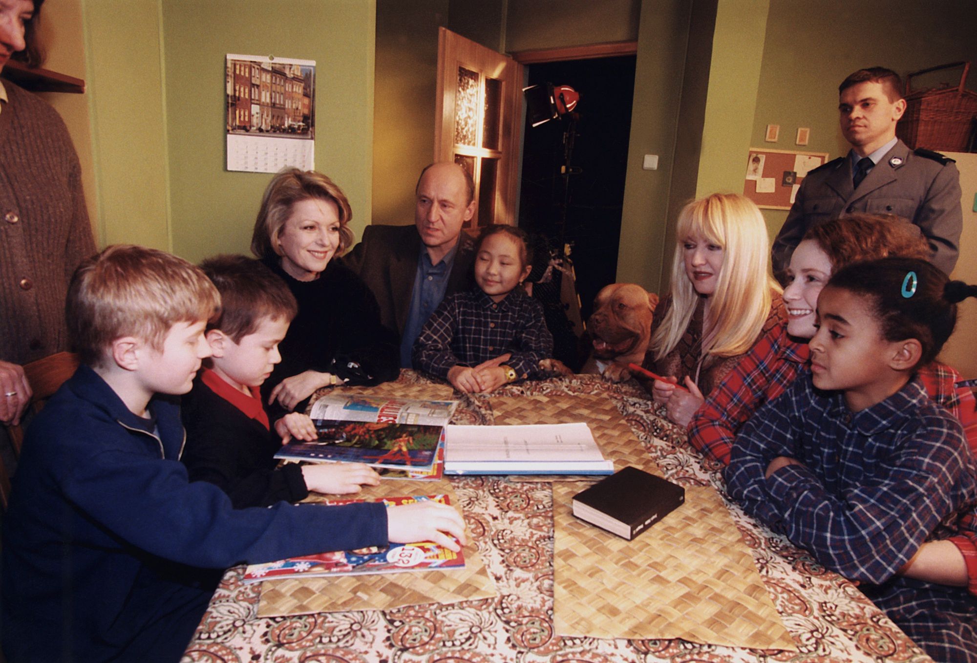 Aleksandra Szwed, Gabriela Kownacka, Maryla Rodowicz, Misheel Jargalsajkhan, Monika Mrozowska, Piotr Fronczewski, Sergiusz Żymełka, Jarosław Boberek - obsada "Rodziny zastępczej"