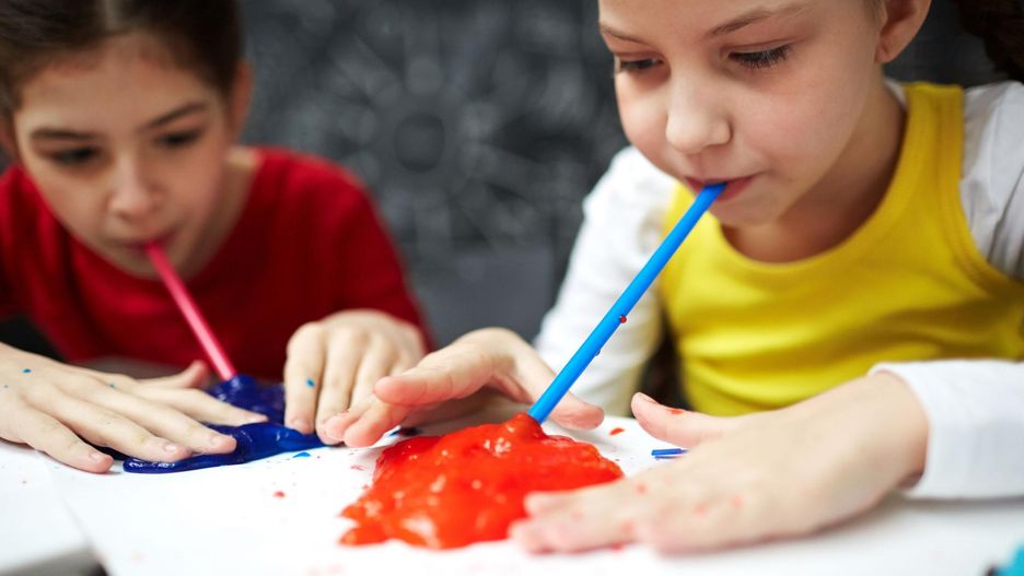 Slime może być niebezpieczny, szczególnie jak dziecko go połknie