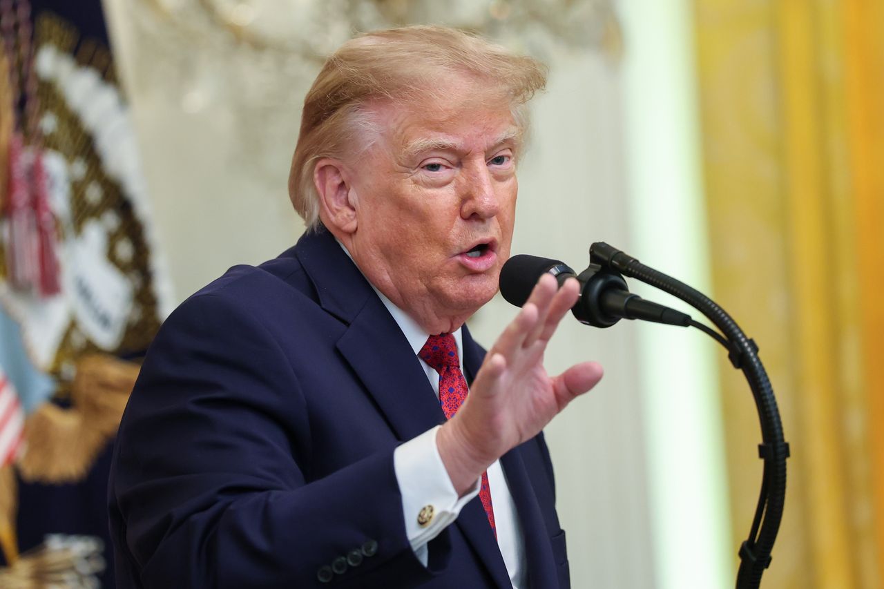 Rękoczyny na wiecu. Skandaliczna reakcja. Trump naprawdę to powiedział