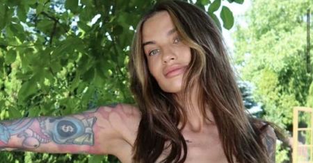 Karolina Gilon w bikini chwali się formą pięć miesięcy po porodzie: "Pięknie się czuję"